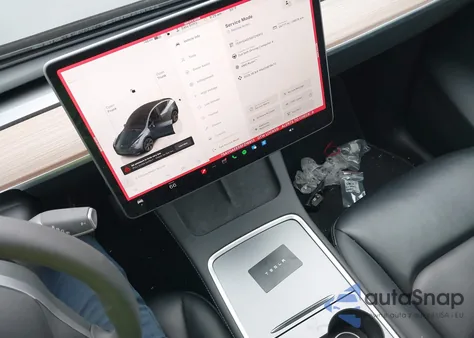 2025 Tesla Model Y Long Range Dual Motor All-Wheel Drive from USA, damaged, VIN 7SAYGAEE5SF216913